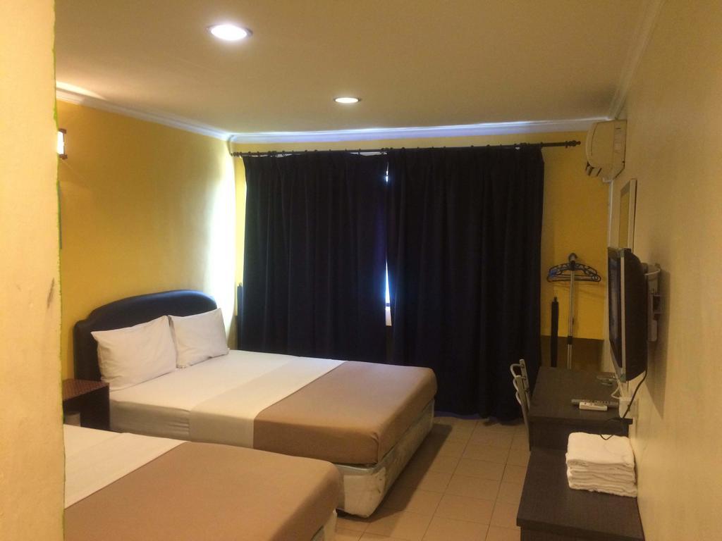City Star Hotel Kulai Zimmer foto